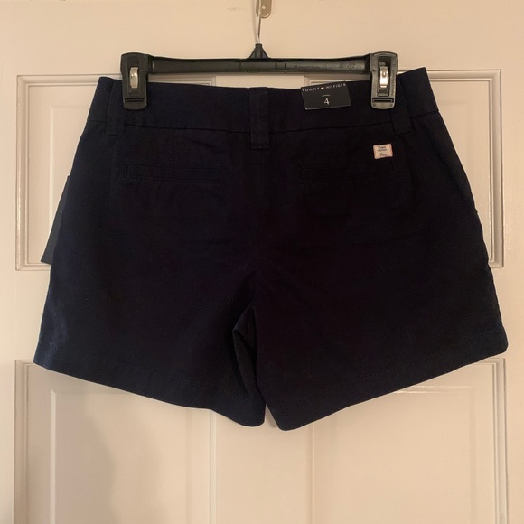 Tommy Hilfiger - Picture 1 of 2